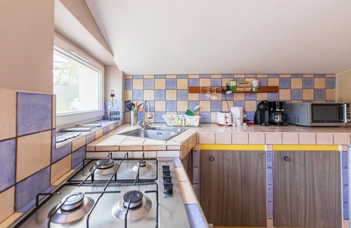 Le Castellet Bed & Breakfast | The Bergerie du Moulin du Bicail offers an authentic, peaceful setting.