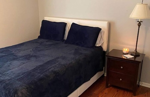 Alexandria Condo | THE Best extended stay in Alexandria!
