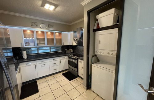 Stella Apartment | *The Best in the Area* Luxury Beach Front Apartment, Wi-Fi, A/C, Cable TV