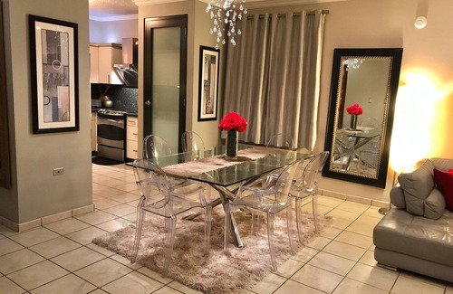 Stella Apartment | *The Best in the Area* Luxury Beach Front Apartment, Wi-Fi, A/C, Cable TV