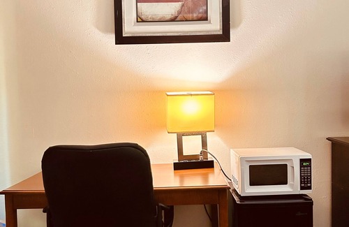 Markham Hotel | The Best Inn & Suites