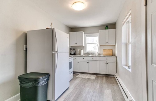 Des Moines Apartment | The BEST of Iowa: Mountain Retreat w/King Bed