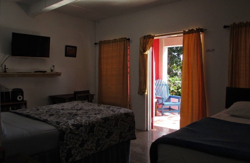Jack's Hill Bed & Breakfast | The Best Place To Stay In Kingston