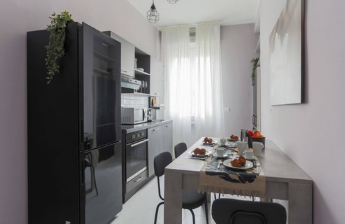 Porta Tenaglia Apartment | The Best Rent - Spacious one-bedroom apartment in Moscova district