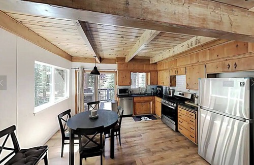 North Upper Truckee House | The Best South Lake Bear Cabin with Game Room!