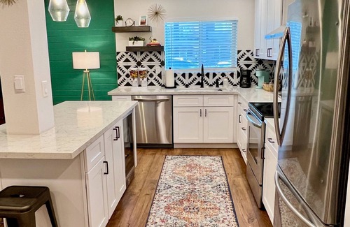 Encanto Condo | The Beverly Bungalow 1BR/BA in the Heart of Phoenix - Grill, Pool & Hot Tub