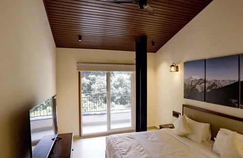 Shivpuri Hotel | The Big Bridge