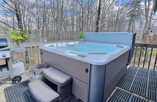 Killington House | The Big Lebearski - AC, Grill, Fire Pit, Hot tub!