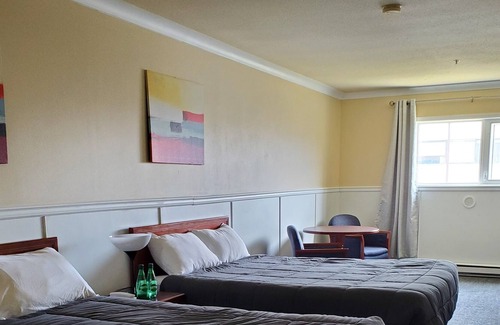 Whitehorse House | The bigger room for a couple or extra bed for your adult kid