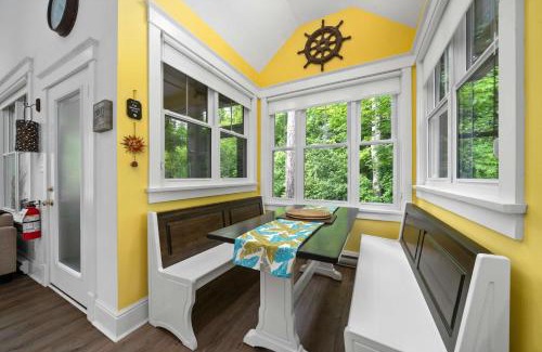 Cherry Valley House | The Birches - 16 Farmview