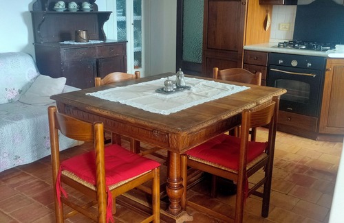 Licciana Nardi House | The Bishop's House