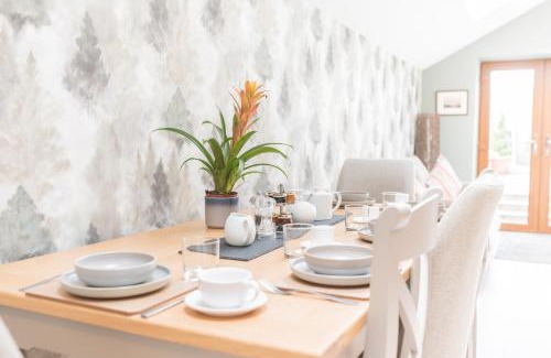 Dalton-in-Furness House | The Black Dog Cottage