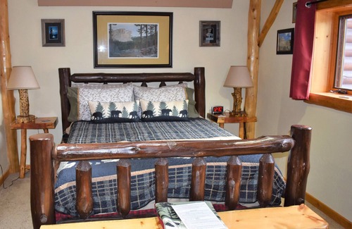 Custer Bed & Breakfast | The Black Hills at Dakota Dream B&B, * Check Availability for Short Notice*
