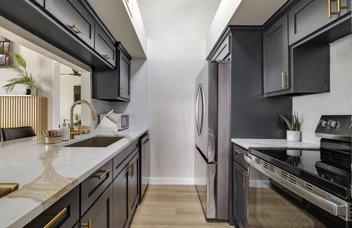 The Colony House | The Blackstone Haven