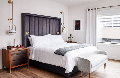 Downtown Hotel | The Blake Hotel