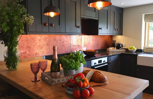 Quedgeley Apartment | The Blended Barn - Luxury Cottages