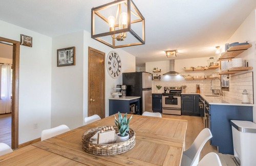 Puposky House | The Blu Casa - Family Home, Private Lake, 4 King Beds, 2300 sq ft, 2 patios