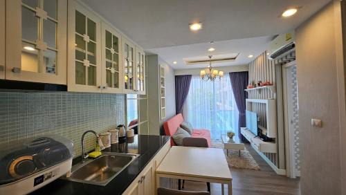 Saen Suk Apartment | The Blu X Seaview บางแสน F5 R140