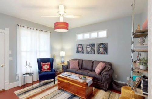 Montrose House | The Blue Bungalow