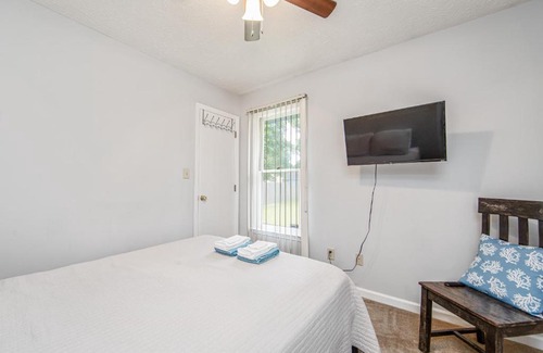 Fayetteville House | The Blue Burble Inn