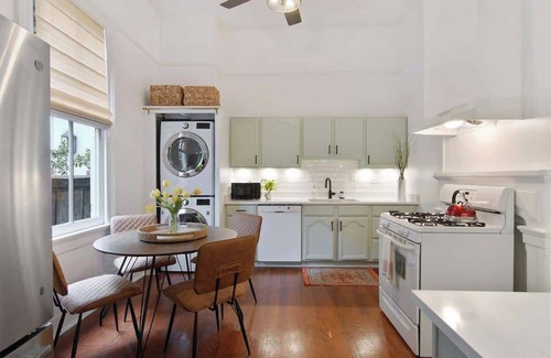 Uptown Historic District House | The Blue Dog Classic Shotgun 2 Blocks to streetcar