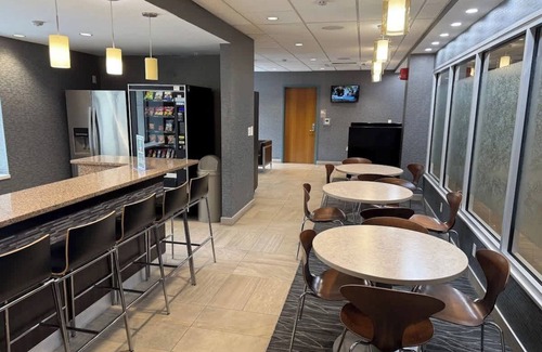 Tuscany - Canterbury Apartment | The Blue Jay at Broadview