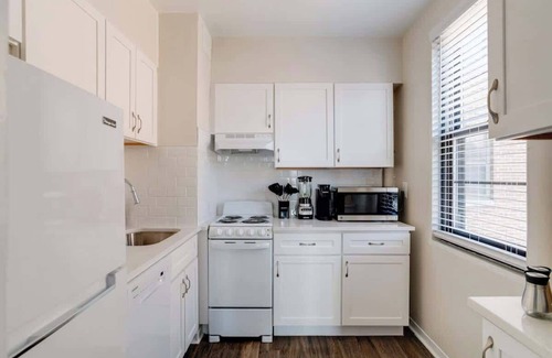 Tuscany - Canterbury Apartment | The Blue Jay at Broadview