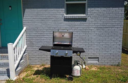 Southeast Pensacola House | The Blue Pearl 6min to Downtown -Short Beach Drive