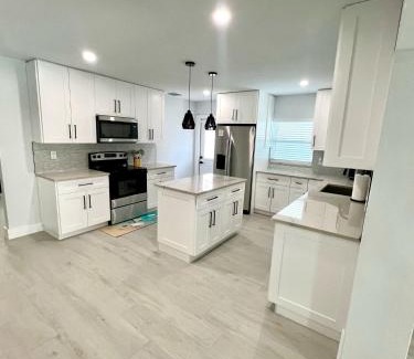 Fort Myers Shores House | The Blue River House