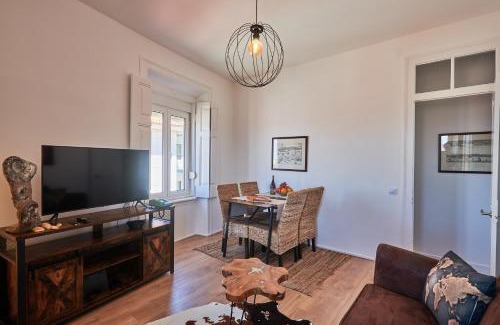 Alfama Apartment | The Blue Sky Nest