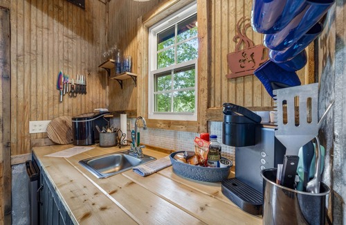 Mentone Cabin | The Blue Treehouse at Little River Treehouses