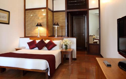 Thalpitiya Hotel | The Blue Water - Geoffrey Bawa Heritage Resort Hotel