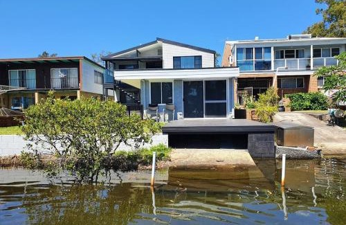 Dora Creek House | The Boat House