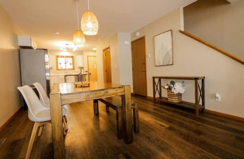 Wisconsin Dells Condo | The Boho Retreat- Cozy and welcoming in a Central location