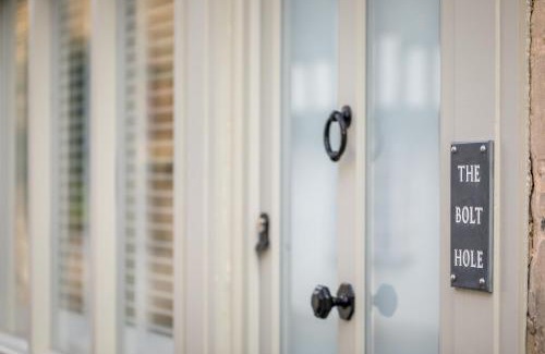 Winchcombe House | The Bolt Hole, Winchcombe, Charming Dog-Friendly Cottage