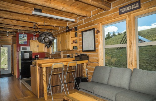 Silverton Cabin | The Bonnie Belle Cabin, a high country modern/rustic cabin