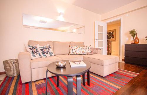 Sacramento Apartment | The Bonsai Apartment - Glamorous Chiado