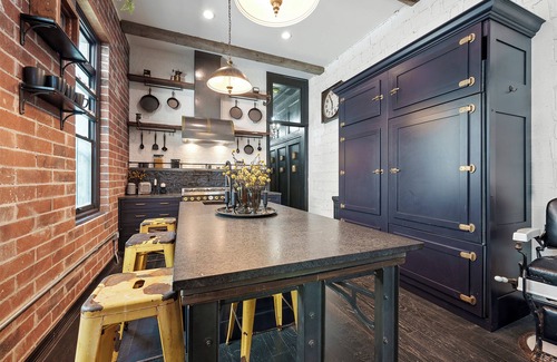 Merion Village Apartment | The Book House No.43
