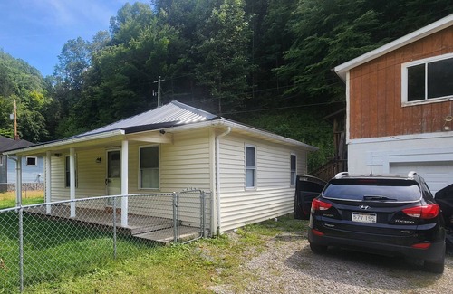Covel House | The Boondocks Trail Den