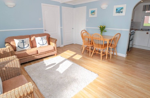 Dartmouth Cottage | The Borrowers