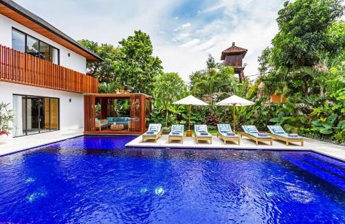Seminyak Villa | THE BOTANICAL 6 BED LUXURY 900 meter from beach