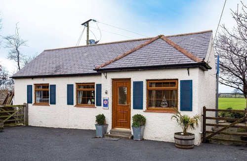 Chathill Cottage | The Bothy - sleeps 4 guests in 2 bedrooms