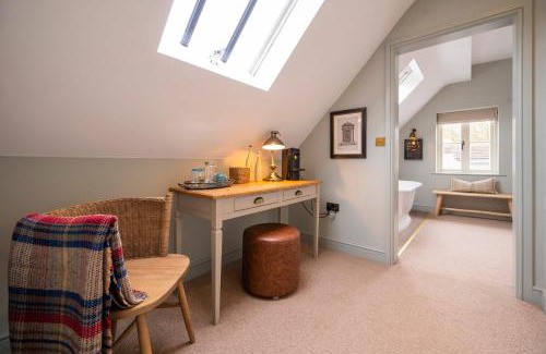 Henley Bed & Breakfast | The Bottle & Glass Inn - Book All 3 Rooms
