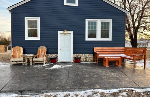 Garnett House | The Boujie Blue Bungalow