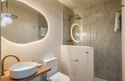 Eixample Apartment | The Boulevard by Aspasios