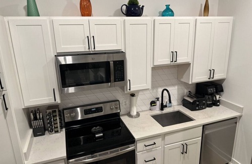 Fells Point Apartment | The Bow – Your Chic Urban Retreat in Fells Point, Baltimore!