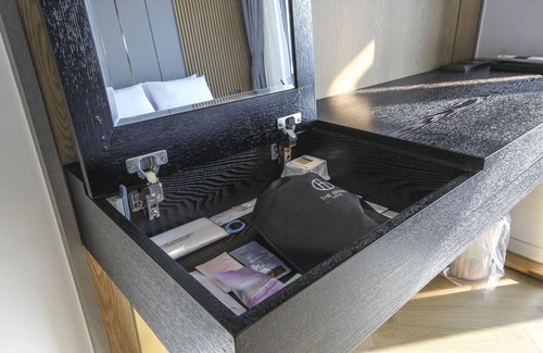 Gangseo District Hotel | The Brain Hotel