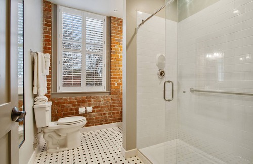 Treme Hotel | The Brakeman Hotel