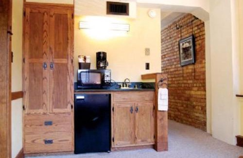 Deadwood Hotel | The Branch House & Suites By Gold Dust
