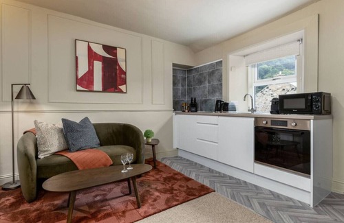 Tillicoultry Apartment | The Braveheart Suite by The Wallace Monument